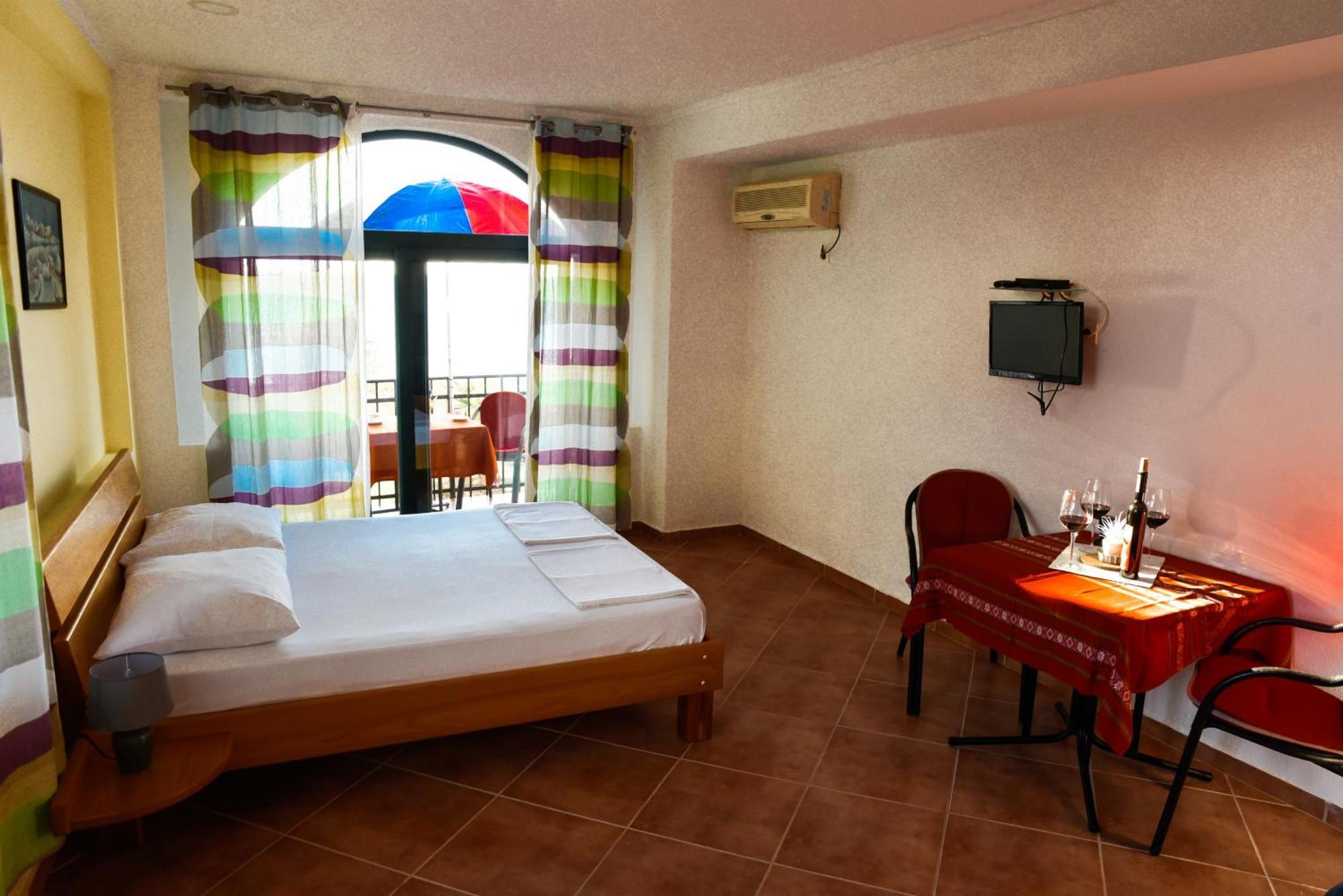 Apartments Susanna Ulcinj Phòng bức ảnh